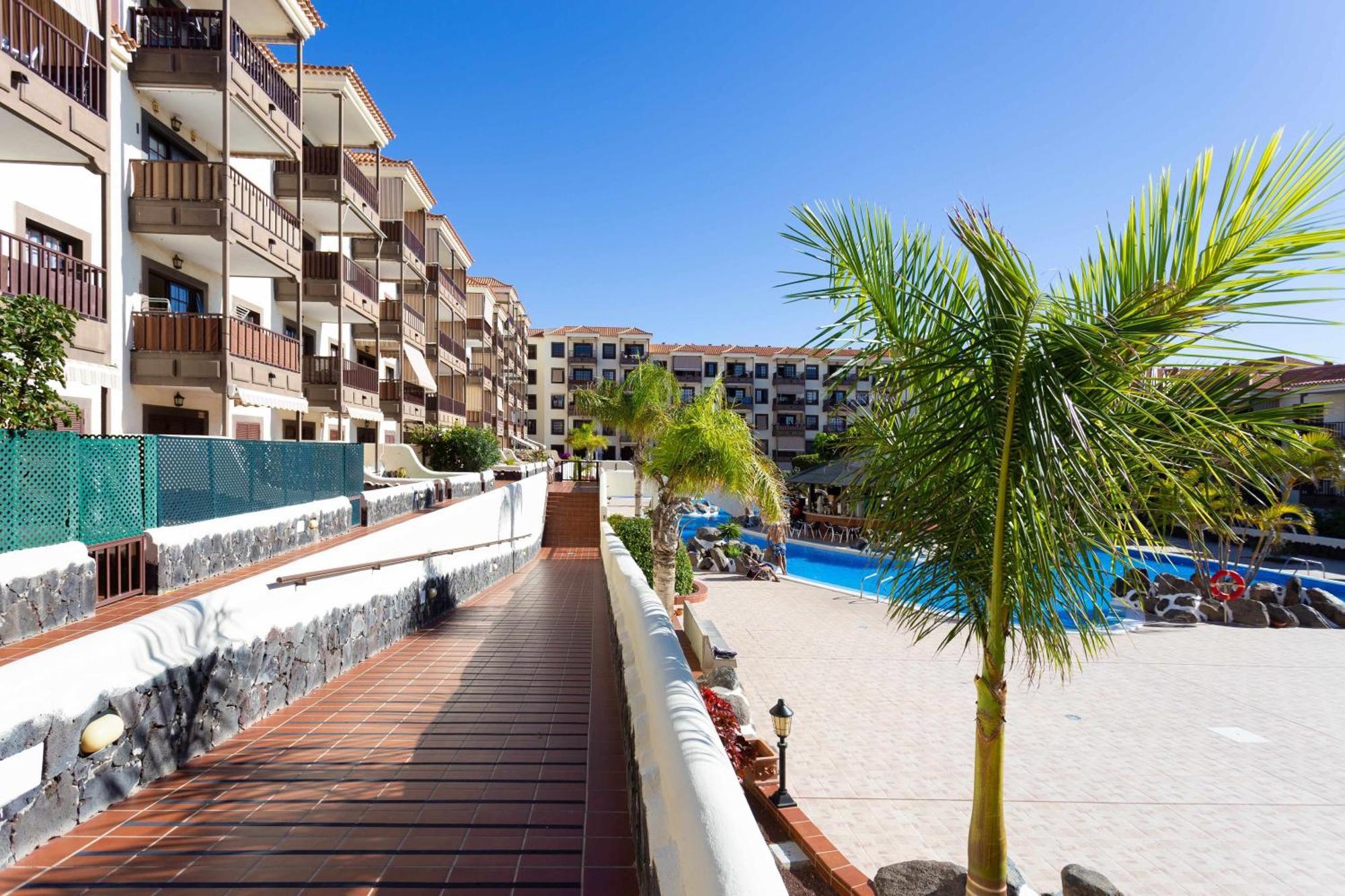 Agradable Piso Con Piscina & Playa Terraza Y Wifi Apartment Costa Del Silencio Bagian luar foto